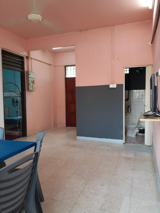 Homestay Idaman Tun Hussein - Harga Untuk 1 Rumah ,1 Bilik ,1 Bilik Air 4 Single Bed - Not Sharing Перай Екстер'єр фото